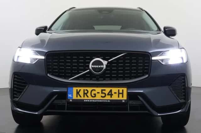 Volvo XC60 (2023) thumbnail 4