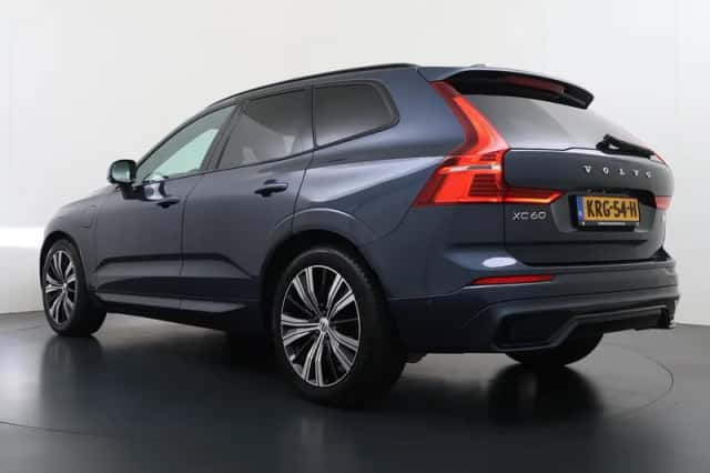 Volvo XC60 (2023) thumbnail 6