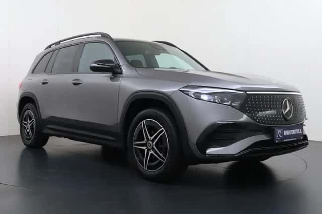 Mercedes-Benz EQB (2025) thumbnail 3