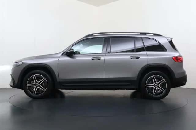 Mercedes-Benz EQB (2025) thumbnail 5