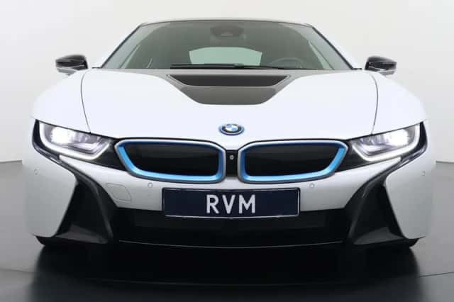 BMW I8 (2015) thumbnail 4