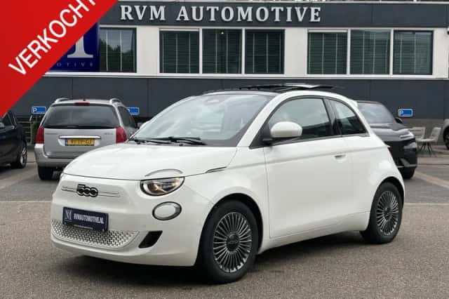 Fiat 500 (2021) thumbnail 1