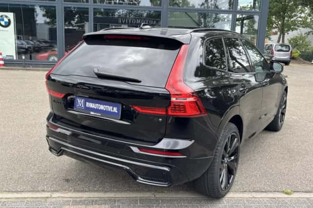 Volvo XC60 (2024) thumbnail 4