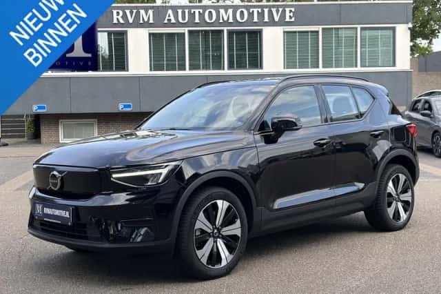 Volvo XC40 (2023) thumbnail 1