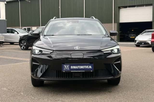 MG MG5 (2024) thumbnail 2