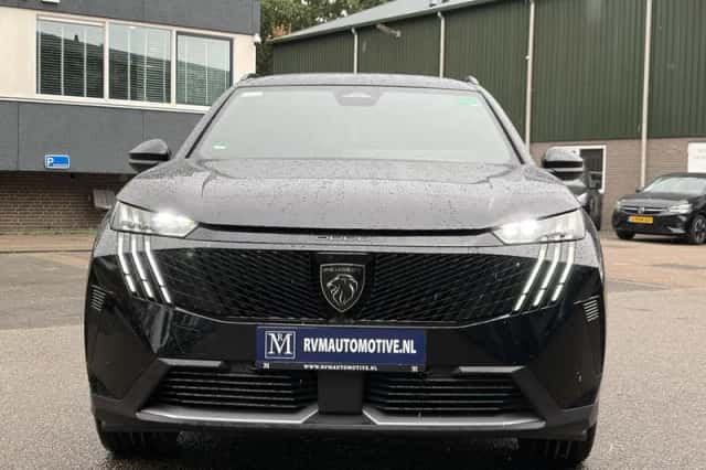 Peugeot 5008 (2025) thumbnail 2
