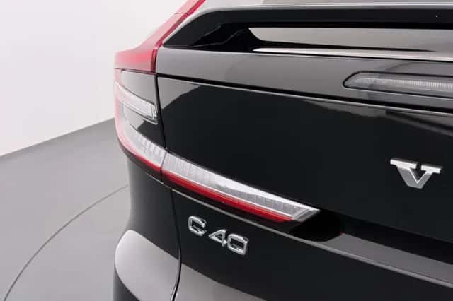 Volvo C40 (2023) thumbnail 2