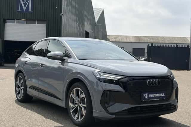 Audi Q4 (2024) thumbnail 3