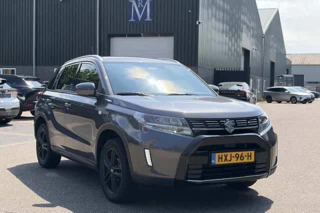 Suzuki Vitara (2025) thumbnail 3