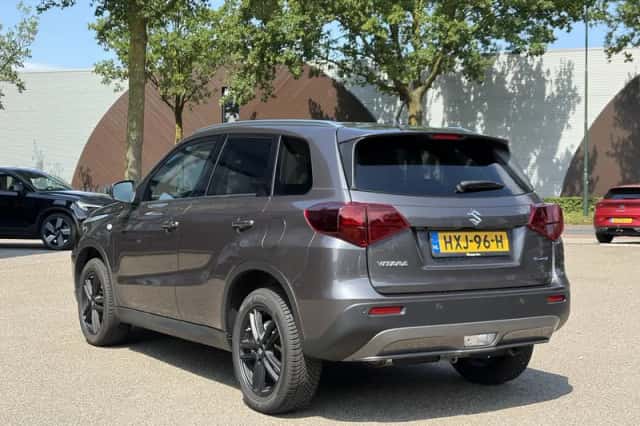Suzuki Vitara (2025) thumbnail 5