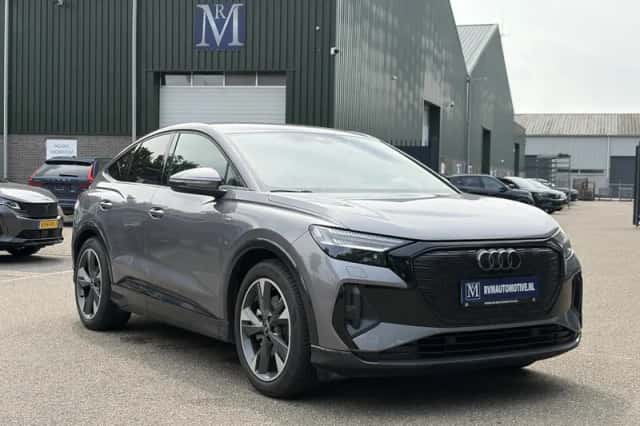 Audi Q4 (2024) thumbnail 3