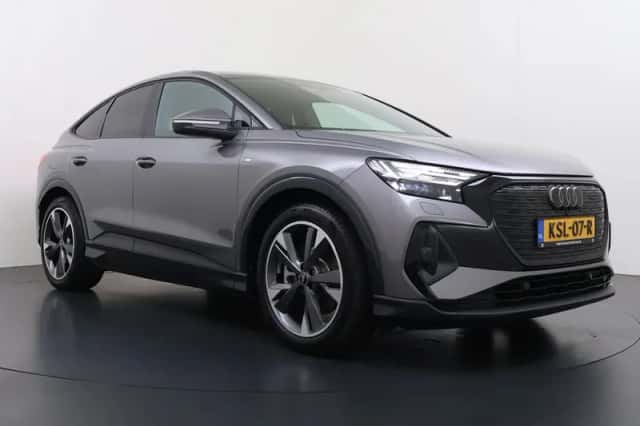 Audi Q4 (2024) thumbnail 3