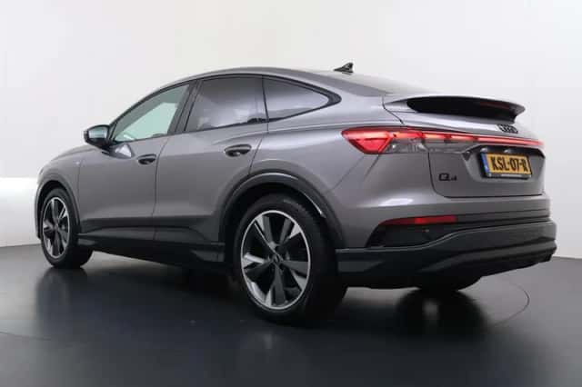 Audi Q4 (2024) thumbnail 6