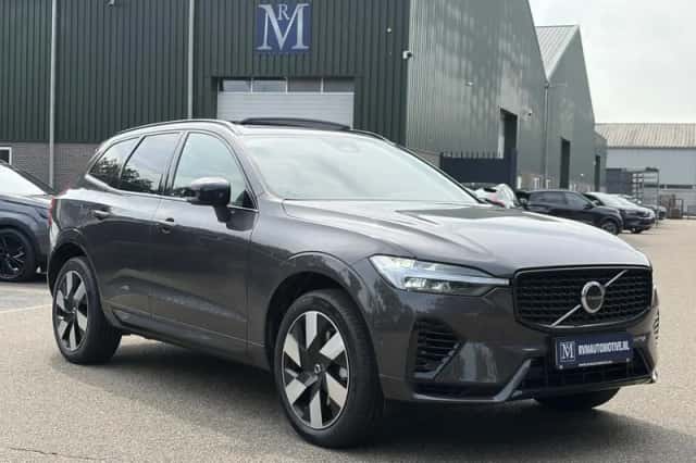 Volvo XC60 (2025) thumbnail 4