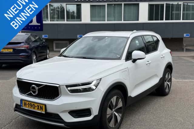 Volvo XC40 (2020) thumbnail 1