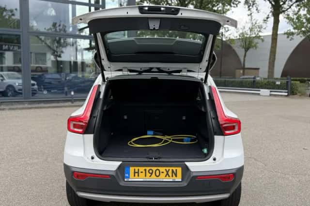Volvo XC40 (2020) thumbnail 6