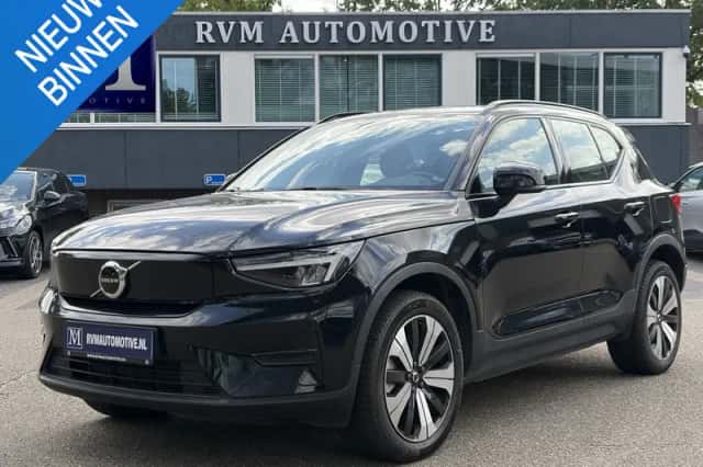 Volvo XC40 (2023) thumbnail 1