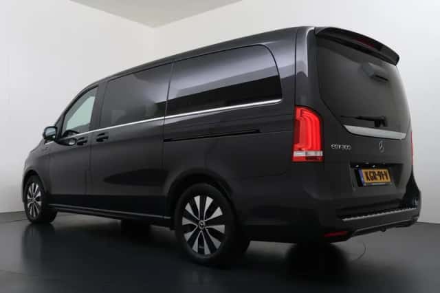 Mercedes-Benz EQV (2021) thumbnail 6