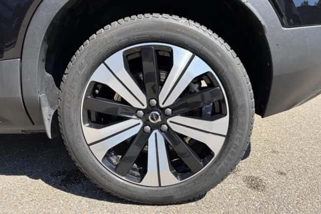 Volvo XC40 (2023) thumbnail 6