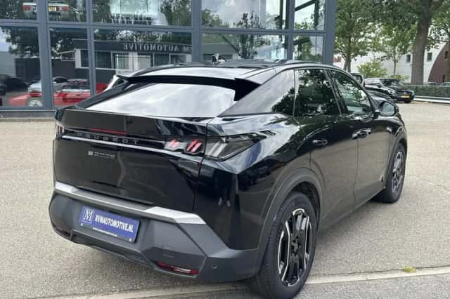 Peugeot e-3008 (2025) thumbnail 6
