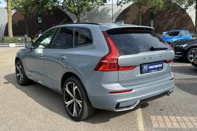 Volvo XC60 (2024) thumbnail 4