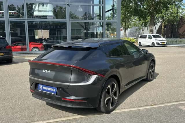 Kia EV6 (2022) thumbnail 6