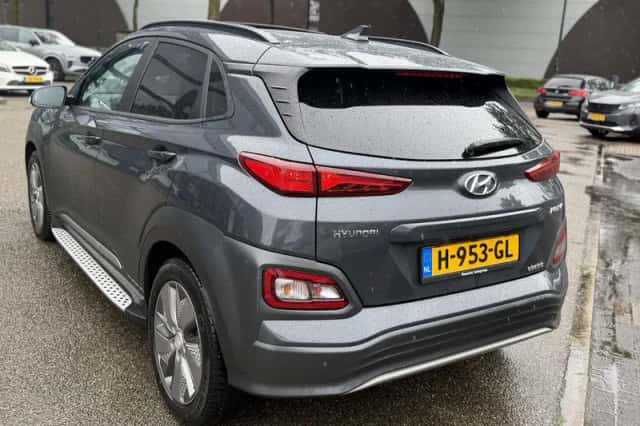 Hyundai Kona (2020) thumbnail 4