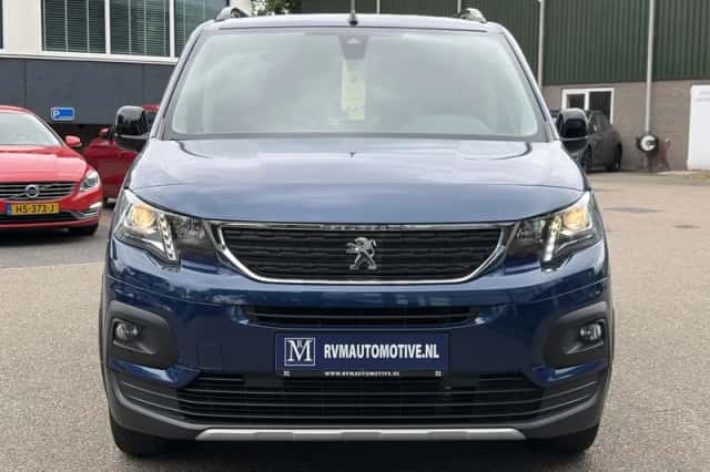 Peugeot E-Rifter (2023) thumbnail 2