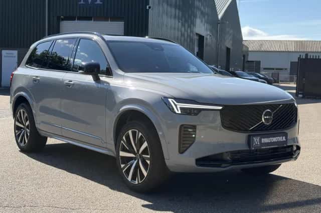 Volvo XC90 (2025) thumbnail 3