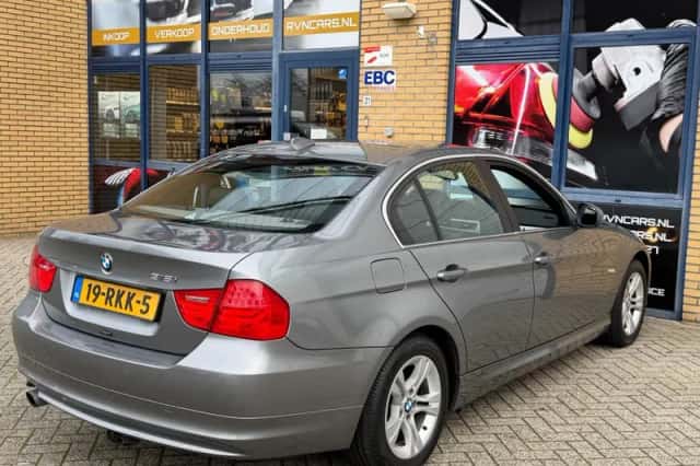 BMW 3-Serie (2011) thumbnail 4