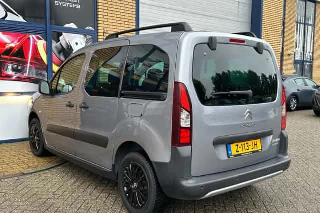 Citroën Berlingo (2018) thumbnail 3