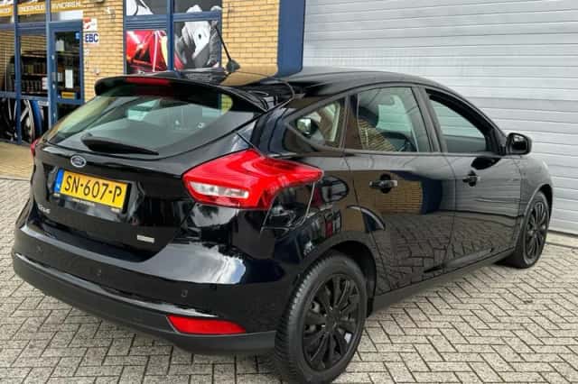 Ford Focus (2018) thumbnail 4