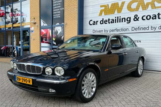Jaguar XJ (2003) thumbnail 2