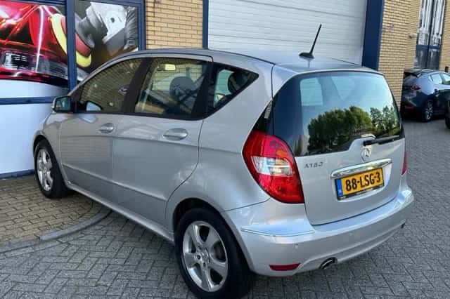 Mercedes-Benz A-Klasse (2010) thumbnail 3