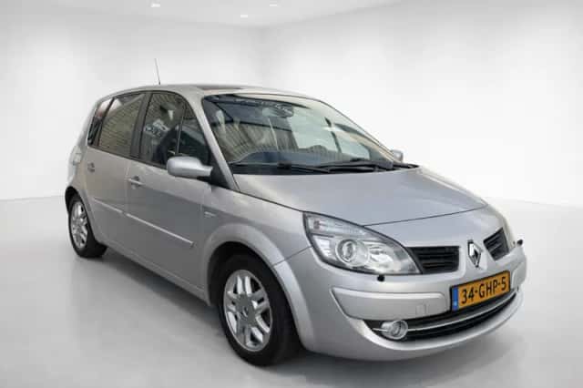 Renault Scénic (2008) thumbnail 1