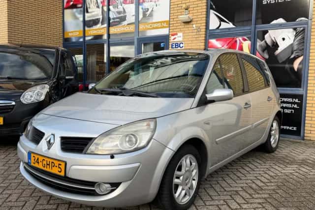 Renault Scénic (2008) thumbnail 2