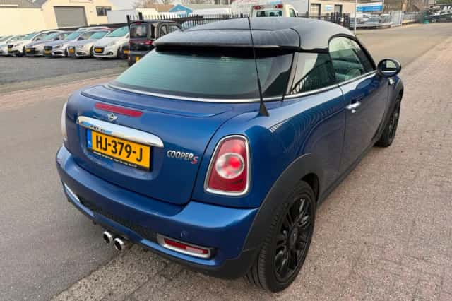 MINI Coupé (2011) thumbnail 5