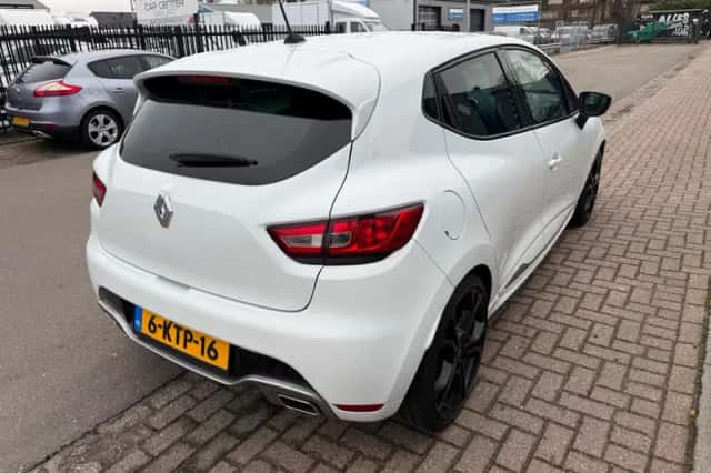 Renault Clio (2013) thumbnail 5