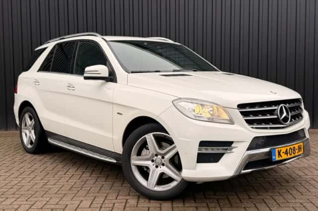 Mercedes-Benz ML-Klasse (2011) thumbnail 1