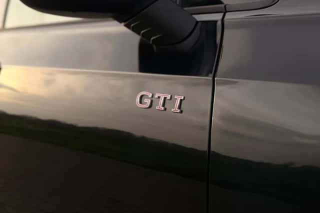 Volkswagen Golf (2024) thumbnail 5