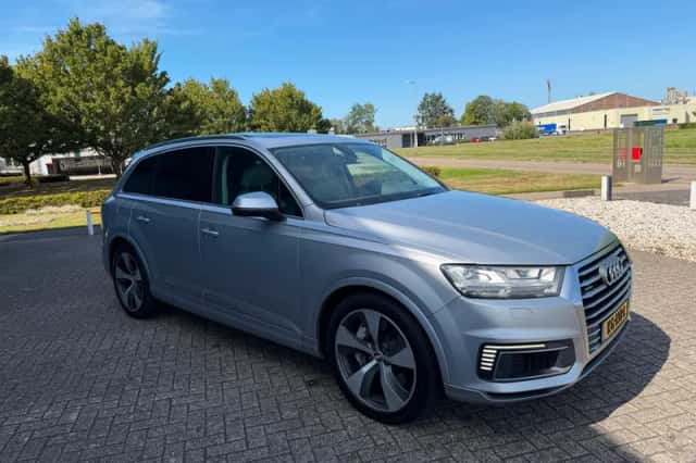 Audi Q7 (2016) thumbnail 3