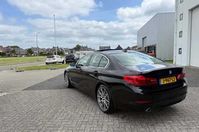 BMW 5-Serie (2017) thumbnail 6