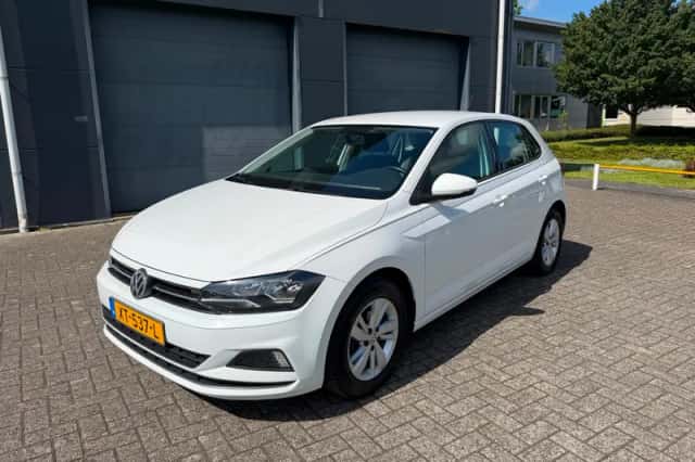 Volkswagen Polo (2018) thumbnail 2