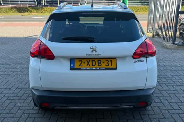 Peugeot 2008 (2014) thumbnail 5