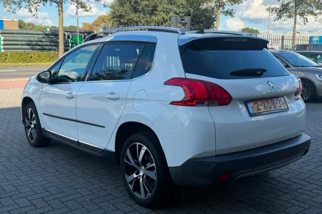 Peugeot 2008 (2014) thumbnail 6