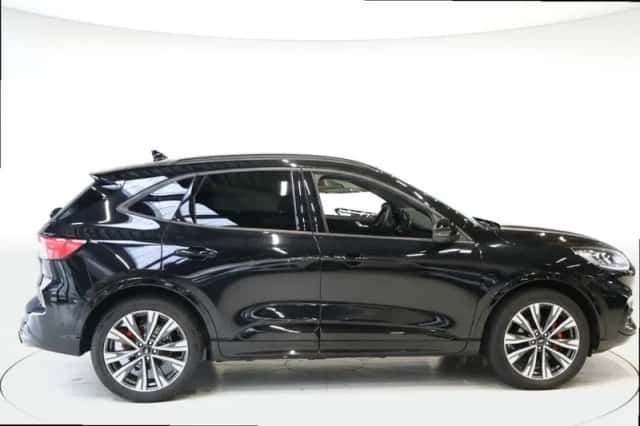 Ford Kuga (2022) thumbnail 2