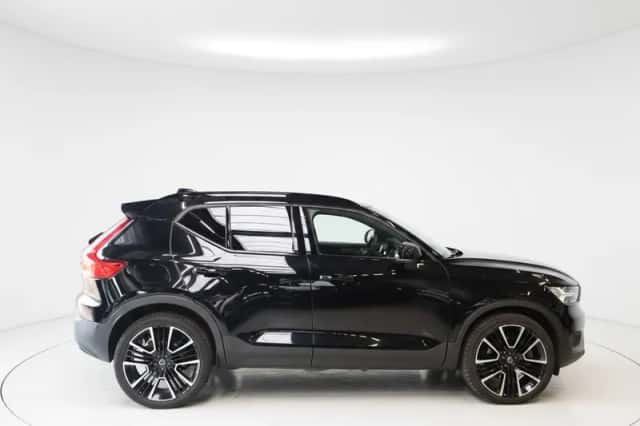 Volvo XC40 (2021) thumbnail 2
