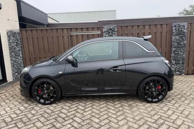 Opel Adam (2015) thumbnail 2