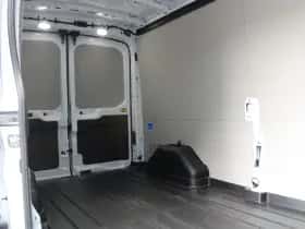 Ford Transit (2023) thumbnail 6