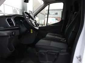Ford Transit (2023) thumbnail 8